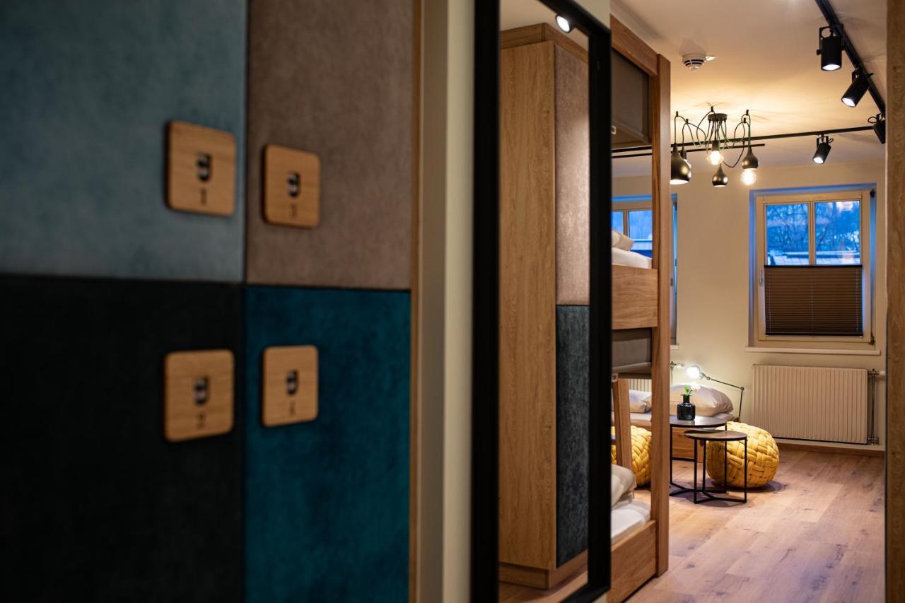 Roomie Alps Design Hostel 키츠부헬 외부 사진
