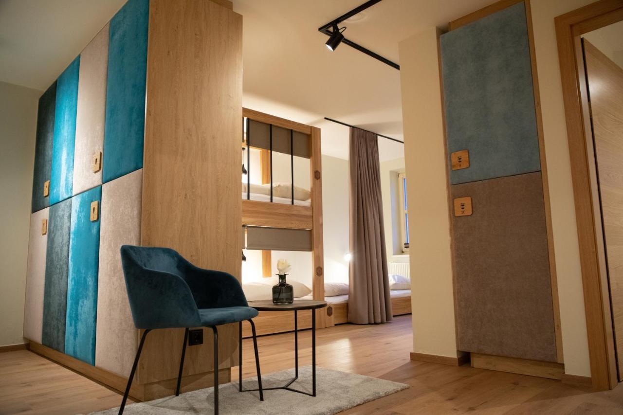 Roomie Alps Design Hostel 키츠부헬 외부 사진