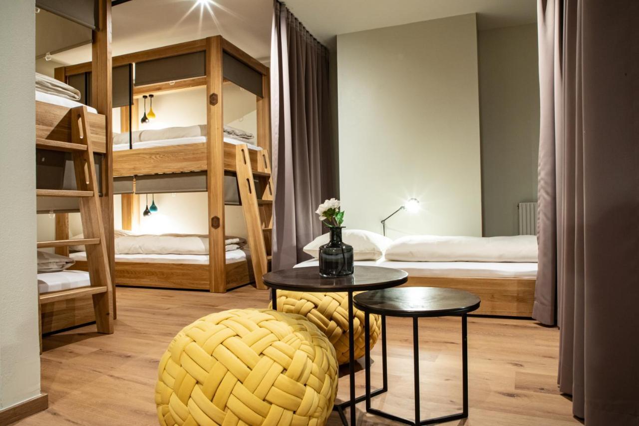 Roomie Alps Design Hostel 키츠부헬 외부 사진